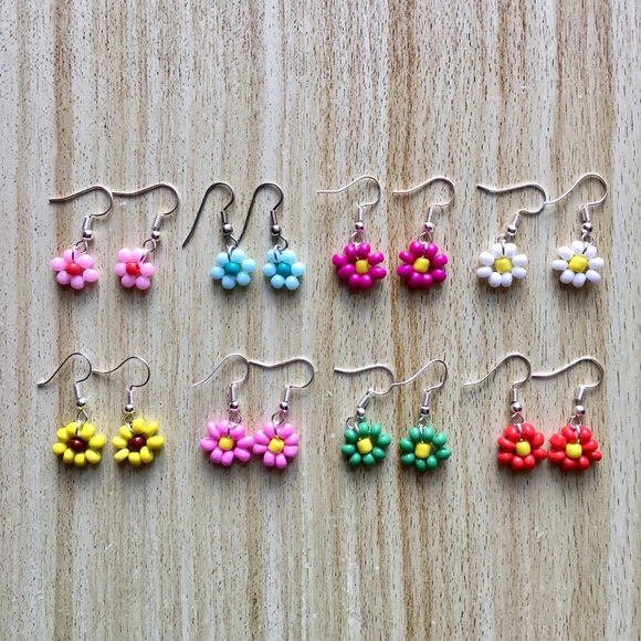 Daisy Flower Bead Earrings